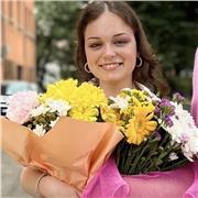 Studentessa universitaria offre lezioni di inglese personalizzate per tutti